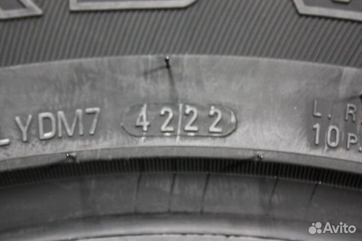 Kumho Road Venture MT51 225/75 R16 112Q