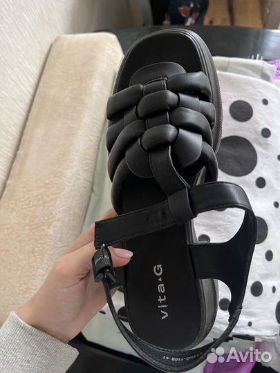 Босоножки женские