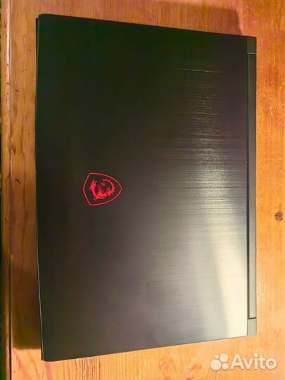 Новый MSI игровой ноутбук RTX2050 8/256 15.6