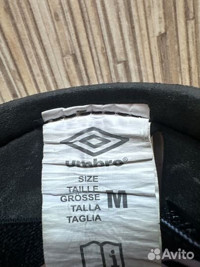 Футбольные щитки