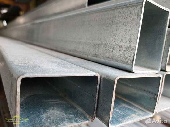 Профильная труба металлическая