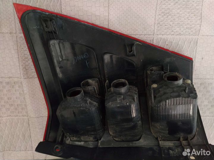 Фонарь задний левый Suzuki grand Vitara