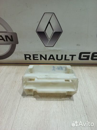 Кронштейн Renault sandero 2