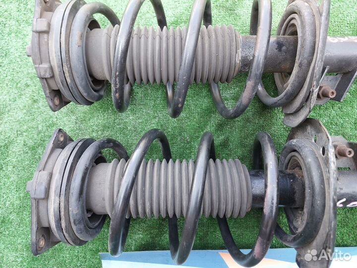 Стойки передние Ниссан Кашкай J10