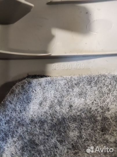 Обшивка стойки передняя правая Chevrolet Captiva 1