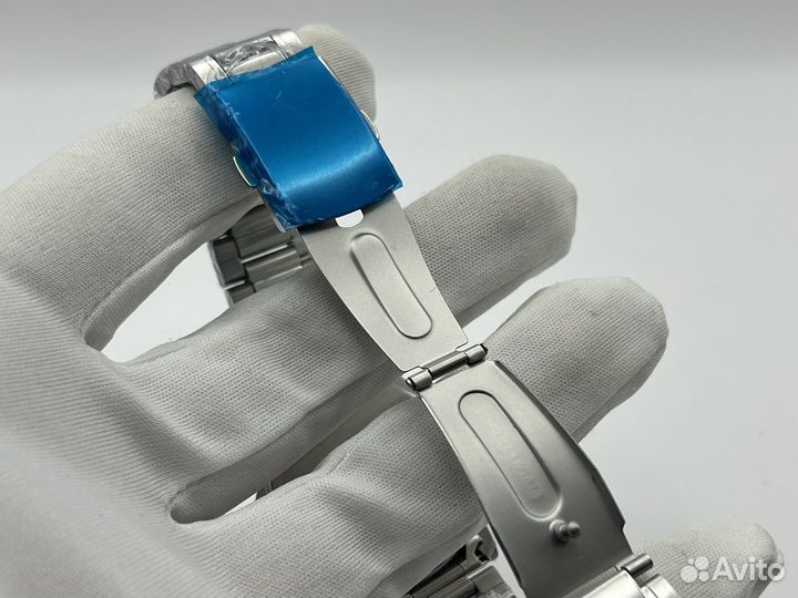 Наручные часы женские