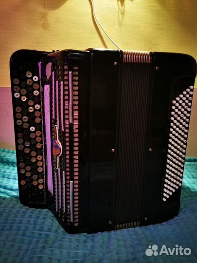 Баян многотембровый Россия