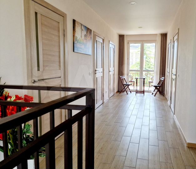 Дом 220 м² на участке 7 сот.