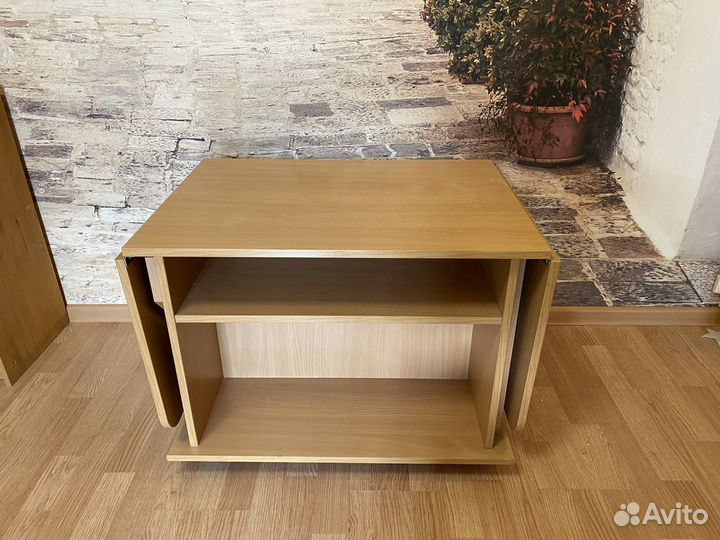 Журнальный столик