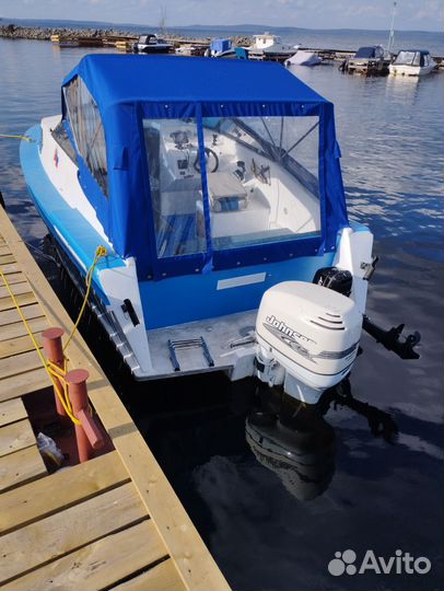 Катер. гольфстрим