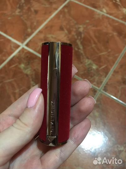 Помада givenchy le rouge
