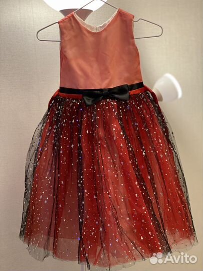 Платье для девочки нарядное