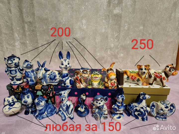 Статуэтки Гжель много разных