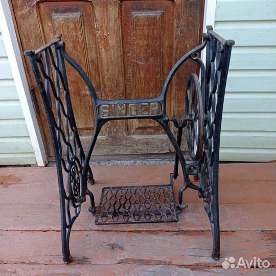 Станина от швейной машинки Зингер Singer