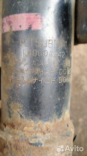 Амортизатор передний правый Mitsubishi Lancer x