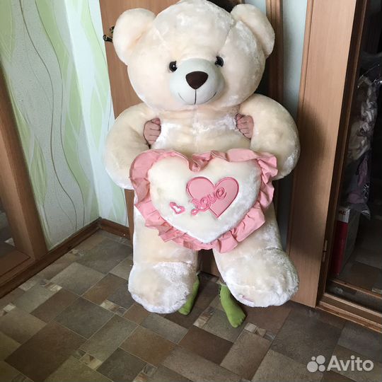 Большие плюшевые медведи