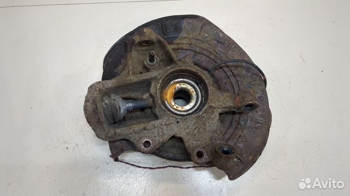 Ступица (кулак, цапфа) правая задняя Mercedes ML W164