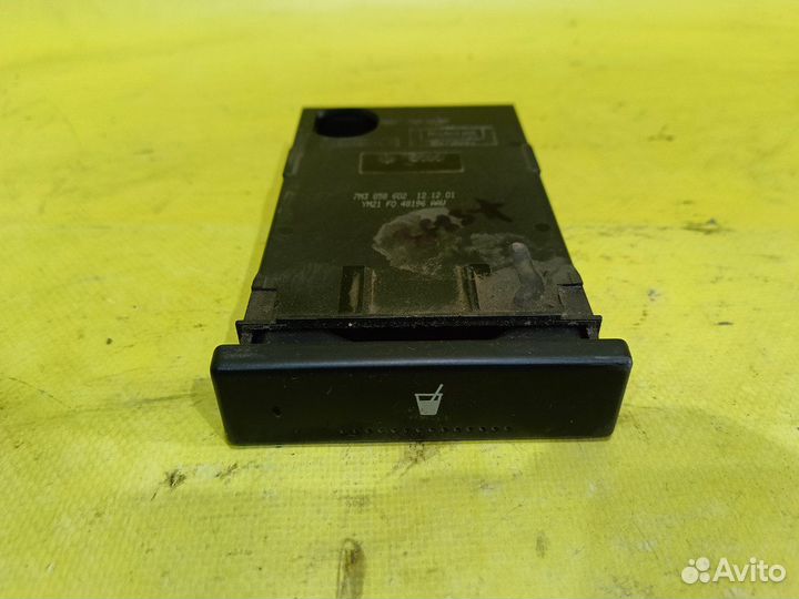 Подстаканник Volkswagen Sharan минивэн AUY 2001