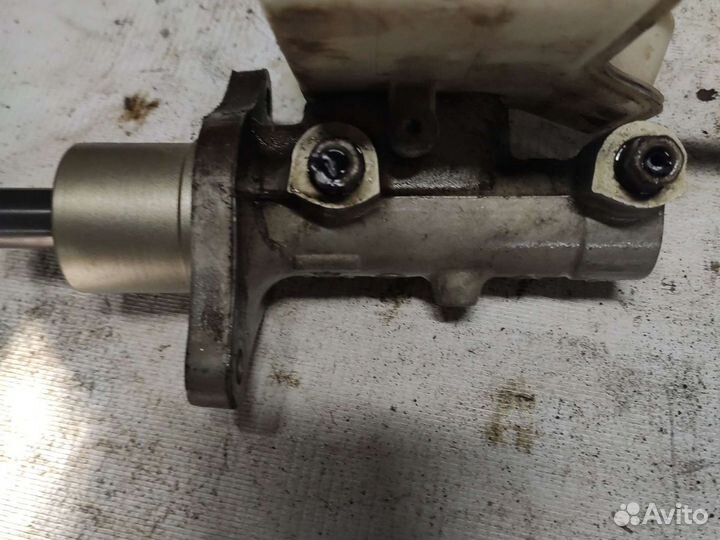 Главный тормозной цилиндр Форд С макс