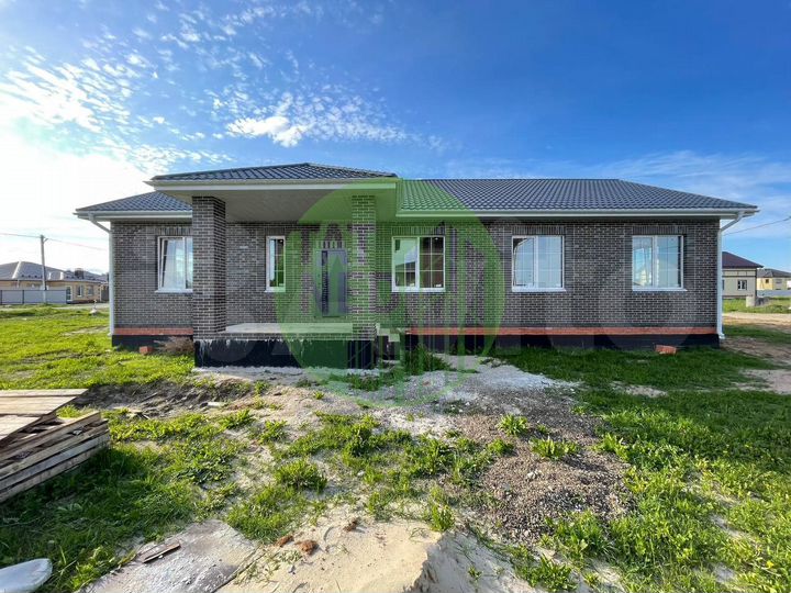 Коттедж 151,7 м² на участке 10 сот.