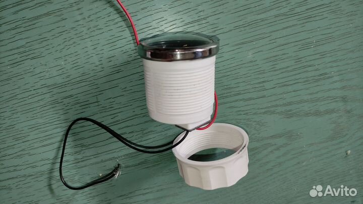 Индикатор уровни заряда батареи 12V