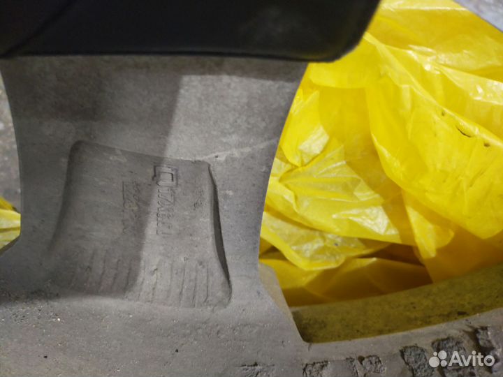 Продам комплект колёс Сузуки Гранд Витара