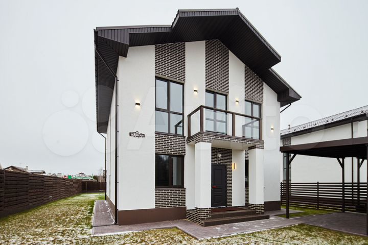 Коттедж 200 м² на участке 7,5 сот.