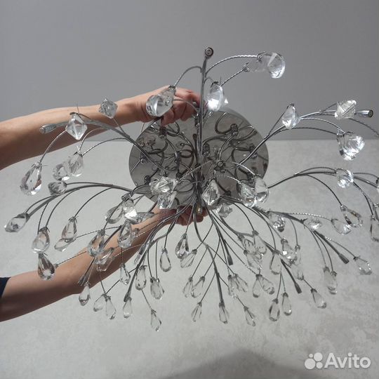 Продаю люстру б/у