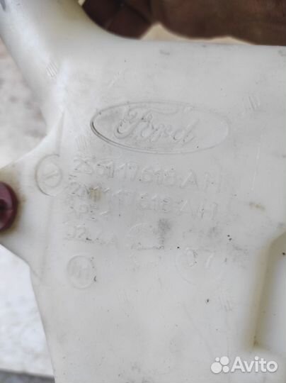 Бачок омывателя Ford Fiesta mk5