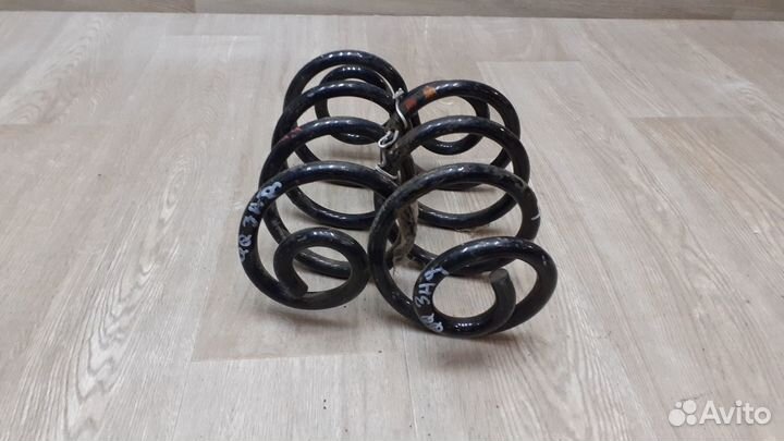 Пружина задняя Nissan Qashqai J10 Qashqai J11 2013