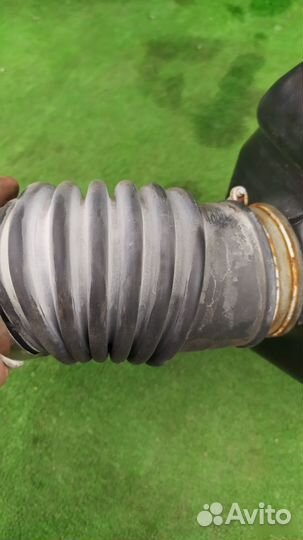 Патрубок воздушного фильтра Nissan Murano VQ35DE