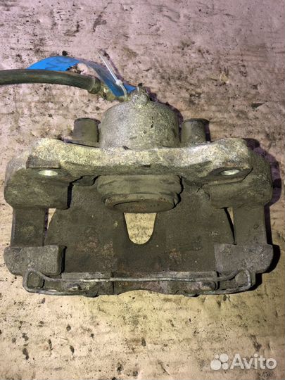 Суппорт тормозной передний левый для Opel