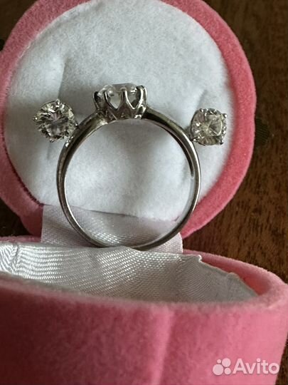 Комплект кольцо и пусеты с фианитом