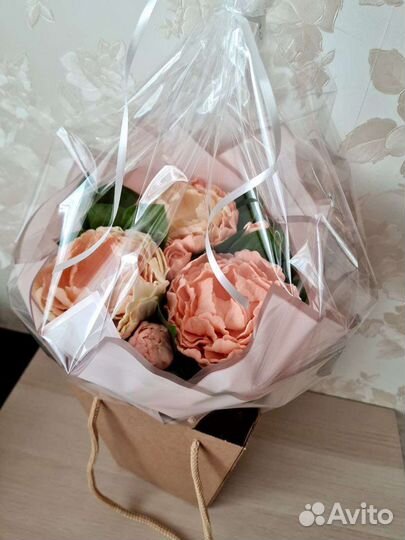 Съедобный букет из шоколадных цветов на 8 марта