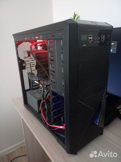 Intel core i7 4820k, rx 580 8gb