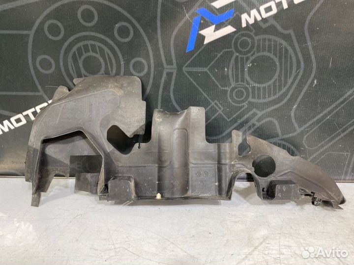 Воздуховод радиатора левый Audi A6 C6 caja 2011