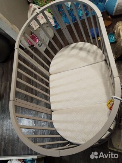 Кроватка для новорожденных