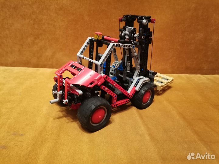 Раритетный Lego Technic 8416 Forklift / Погрузчик