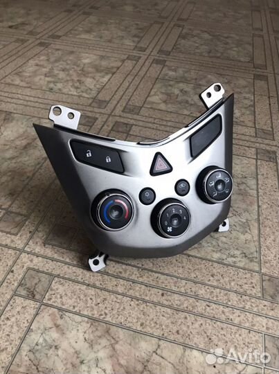 Chevrolet aveo t 300 блок печки