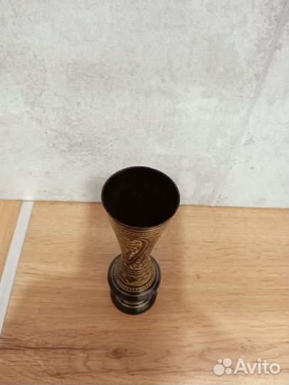 Ваза из латуни Индия