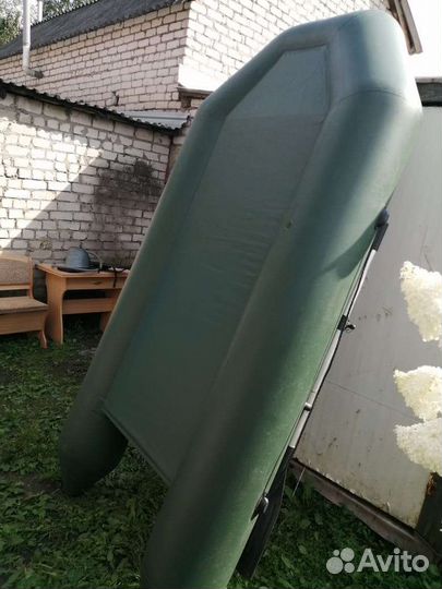 Лодка с мотором