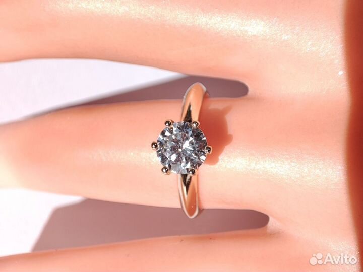 Кольцо желтое золото бижутерия