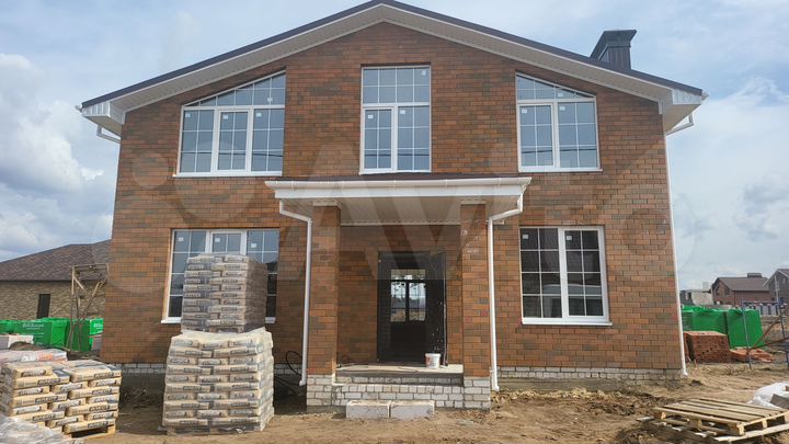 Дом 170 м² на участке 6,5 сот.