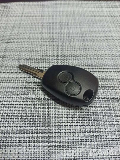 Ключ Renault Sandero / Рено Сандеро
