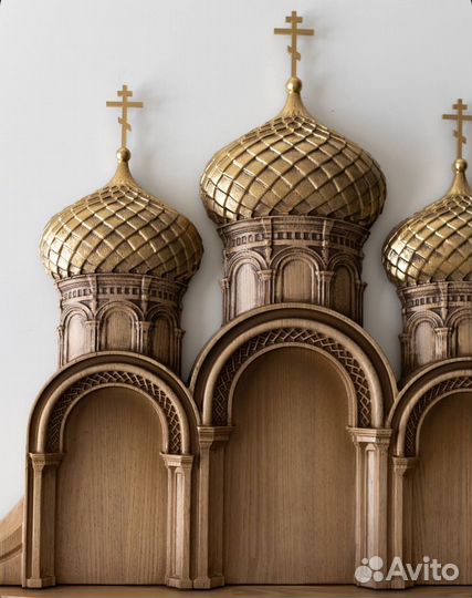 Настенная полка для икон