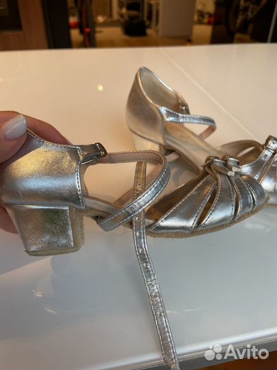 Туфли бальные 32