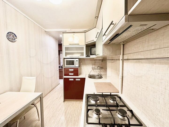 2-к. квартира, 45 м², 3/9 эт.