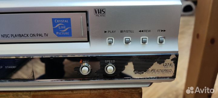 Видеомагнитофон VHS, HI-FI