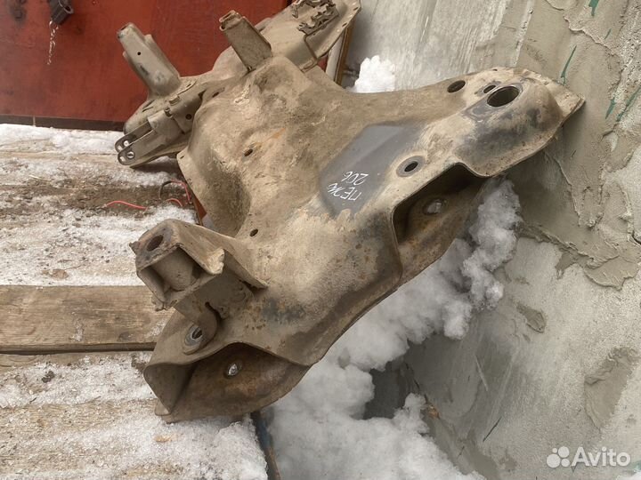 Пежо 206 подрамник балка подмоторная