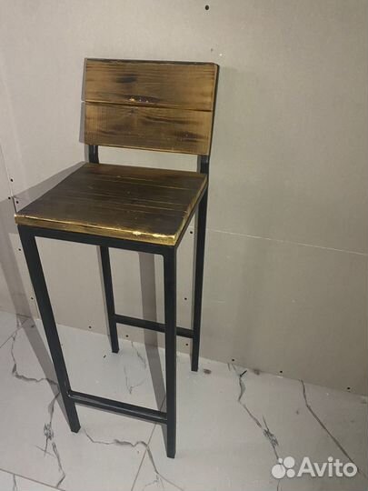 Рейлы,пуфы, декор для магазина одежды бу